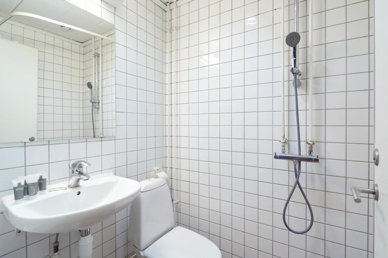 Stylish 5 Person In Vibrant Urban Area Appartement